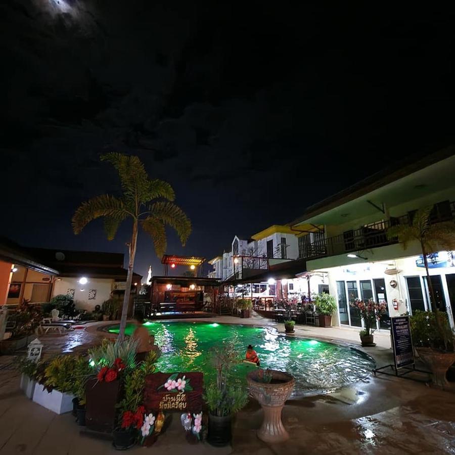 Baan Sabaijai Resort That Phanom Esterno foto